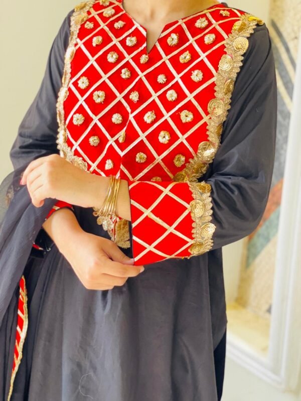 elegant and beautifull dress for girls