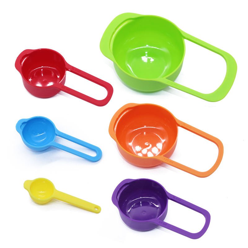 Kitchen Plastic Measuring Cups and Spoons Set Liquid Measuring Cooking Baking Tool - Image 2