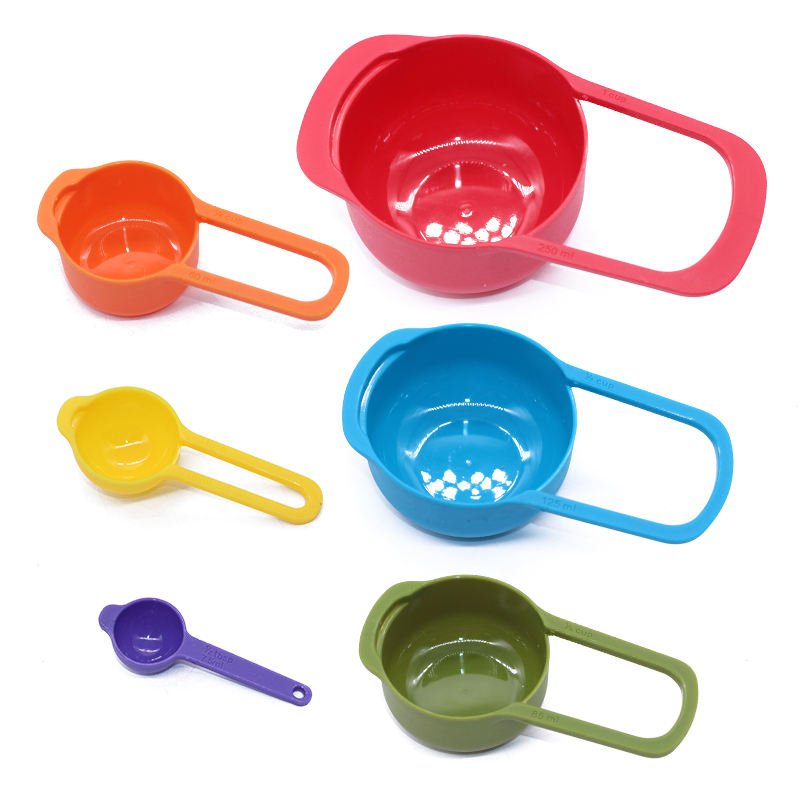 Kitchen Plastic Measuring Cups and Spoons Set Liquid Measuring Cooking Baking Tool