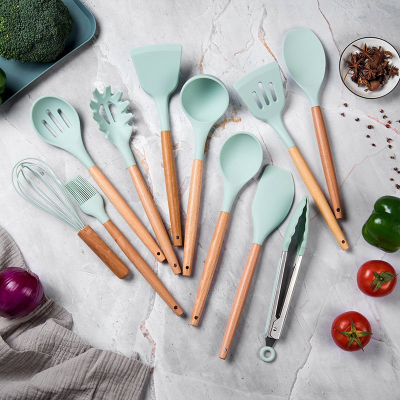 12 Pcs Kitchen Cooking Utensils Set,446°F Heat Resistant Non-Stick Silicone Kitchen Utensil Set With Wooden Handles - Image 5